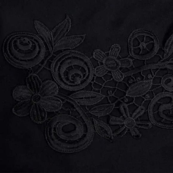 Gloria Vanderbilt Ladies' Pullover with Lace - Picture 4 of 7